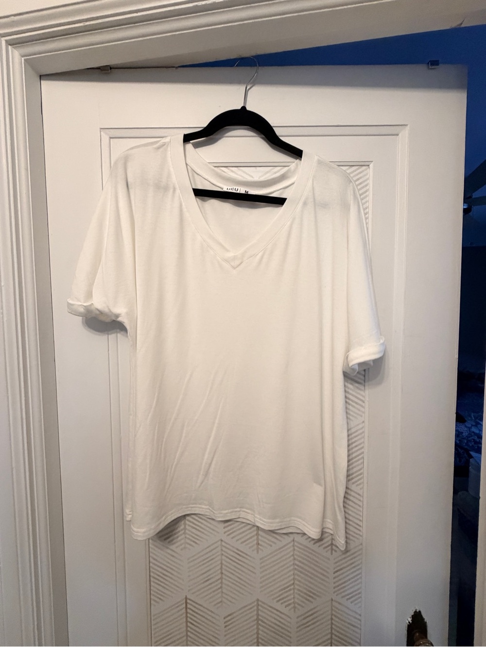 UE White V-Neck Short Sleeve Tee